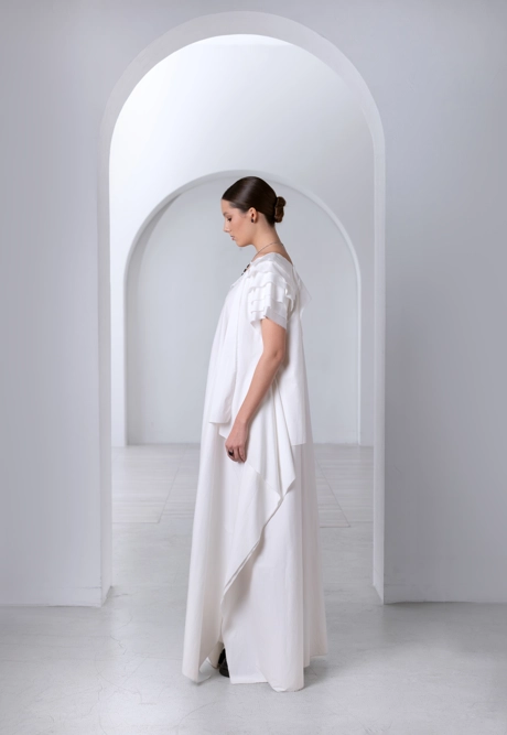 Платье с акцентными рукавами - фото 2